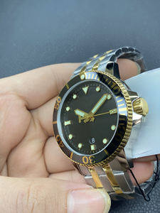 L'innovation technologique en horlogerie et la renouvellement du style esthétique ajoutent une touche de charme rétro. Montres mécaniques pour hommes - Product Image 3