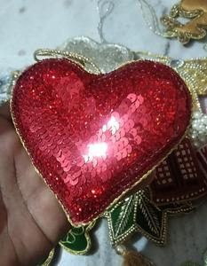 Adorno Festivo Bordado a Mano con Cuentas, Diseño de Dulces Navideños, Alta Calidad, Color Personalizable, Ecológico - Product Image 1