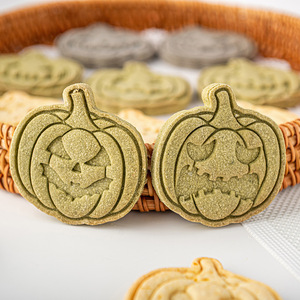 Découpeurs de biscuits d'<span class=keywords><strong>Halloween</strong></span> au safran Tampon gaufreur Fondant en plastique pour presse à biscuits - Product Image 4