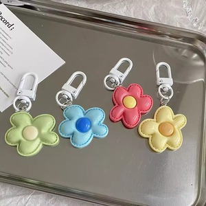 Porte-clés pendentif en caoutchouc acrylique imprimé UV motif floral couleur dopamine, idéal pour la décoration de colliers et de chaînes de téléphone portable – Nouveauté estivale très prisée - Product Image 2