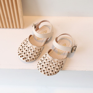 Chaussures Pour Enfants Summer New Children Hollow Design Princess Shoes Anti Kick Soft Sole Leather Girl Sandals <b>Kids</b> Sandals - Product Image 6