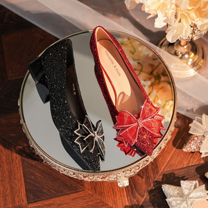 3333D-002 Sandalias de Tacón Bajo con Punta Puntiaguda y Adorno de Lazo, Elegantes y Cómodas para Bodas y Fiestas - Product Image 3