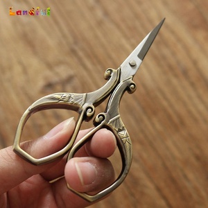 กรรไกรเย็บปักถักร้อยทำมือสำหรับงานปัก - Product Image 5