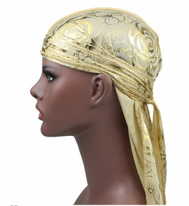 Logo personnalisé design bas quantité minimale de commande rose imprimé longue queue imitation soie <span class=keywords><strong>Durag</strong></span> pour femmes hommes satin <span class=keywords><strong>Durag</strong></span> - Product Image 5