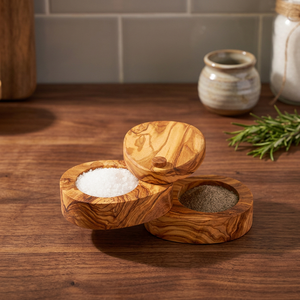 Elegante Salero Ecológico de Madera de Olivo con Tapa y Herramienta para Sal, Hecho en TN por ArtisRaw - Product Image 3