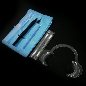 <span class=keywords><strong>Kit</strong></span> professionnel de <span class=keywords><strong>blanchiment</strong></span> des dents en cabinet |   38% de concentration de peroxyde d'hydrogène |   <span class=keywords><strong>Kit</strong></span> de <span class=keywords><strong>blanchiment</strong></span> <span class=keywords><strong>dentaire</strong></span> tout-en-un avec protecteur gingival et rétracteur - Product Image 1