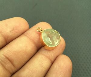 Préhnite naturelle pierre précieuse non traitée en forme de coeur brut pierre polie 92.5 argent or polonais pendentif à breloque en gros - Product Image 4