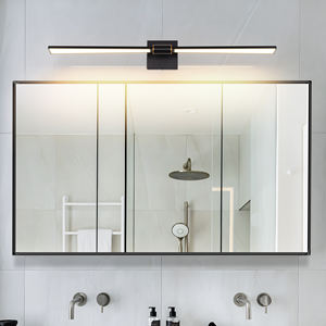 Lámpara de Pared LED Minimalista de Tira Larga, Negra y Dorada, para Baño, Maquillaje - Product Image 2