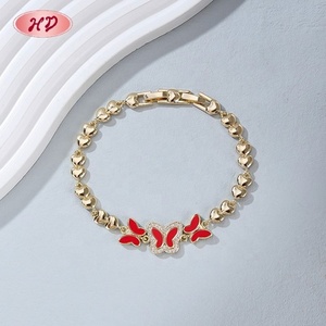 สร้อยข้อมือวินเทจรูปหัวใจผีเสื้อประดับเพชรซิคอนเคลือบทอง 18K สำหรับผู้หญิง ของขวัญวันครบรอบ - Product Image 1
