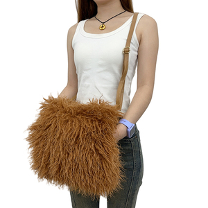 <b>Faux</b> <b>Fur</b> Shoulder <b>Bag</b> Women Winter Warm Fluffy Crossbody Handbags Large Capacity Fluffy Fake Lamb <b>Fur</b> <b>Tote</b> <b>Bag</b> For Woman - Product Image 4