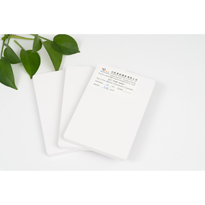 Panneau en mousse <span class=keywords><strong>PVC</strong></span> ignifuge 48''x96'' Épaisseur 3-20mm Dureté Shore D 55-70 Services <span class=keywords><strong>de</strong></span> découpe et <span class=keywords><strong>de</strong></span> gravure étanches - Product Image 1
