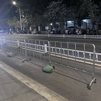 Barrera de Control de Multitudes de Acero Galvanizado por Inmersión en Caliente, Barricada de Seguridad Vial de Alta Resistencia, Reflectante de Grado Ingeniería