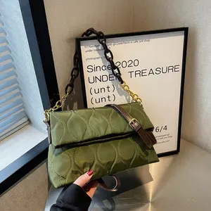 2023 nuove borse da donna leggere in cotone trapuntato catena a tracolla incrociata ragazza piccola borsa di gelatina moda borsa gonfia donna