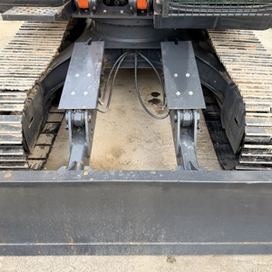 Excavadora Usada Hitachi ZX120 de 12 Toneladas, la Más Vendida a Bajo Precio, con Cucharón de Excavación de Alta Calidad, Caja de Cambios Isuzu, Bomba PLC, Certificación CE - Product Image 6