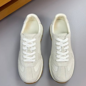 Zapatillas de running de lujo de caña baja para hombre, superventas, a la moda, transpirables, zapatillas de tenis para hombre, cómodas zapatillas de skate. - Product Image 4