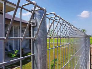 Barandilla de alambre de acero de bajo mantenimiento BRC coreano, barandilla triangular inferior superior para puertas de entrada, seguridad de piscina, <span class=keywords><strong>enrejado</strong></span> de cercado fácil - Product Image 5