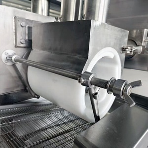 Machine entièrement automatique pour la fabrication de galettes de poulet, de poisson, de crevettes et de hamburgers, capacité élevée de 140 pièces/<span class=keywords><strong>min</strong></span>, 380V/220V - Product Image 3