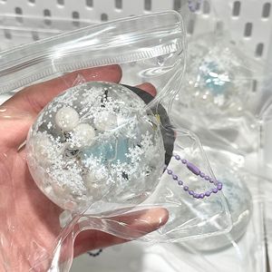 Pelota Blanda de Maltosa de 6cm para el Invierno, Hecha a Mano, de Rebote Lento, Juguete Antiestrés con Sonido ASMR, Material TPE y Madera, Crujiente - Product Image 1