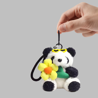 Porte-clés en peluche panda mignon avec lunettes de soleil en forme de cœur fleuri, pendentif de sac en peluche douce, décoration de sac à dos, cadeau