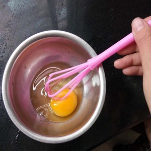 PP Plastic Egg Beater Handheld Manual Mixer Rose Red 18*3.5 For Baking - Product Image 1