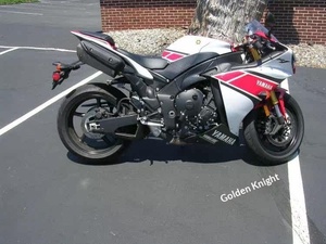Motocicleta Deportiva de Carreras Usada YZF-R1 de Cuatro Cilindros, Edición Conmemorativa Japonesa - Product Image 2