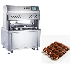 Commerciële Elektrische Roterende Horizontale Laag Rijke Cake Stuks Cake Topper Laser Snijmachine Voor Snijden Broodjes Sandwiches