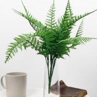 Greenmeta Vente en gros Faux plastique Artificielle Fougère Herbe Bundle Vert Arbustes Artificiels pour Fleurs Décoratives et Plantes
