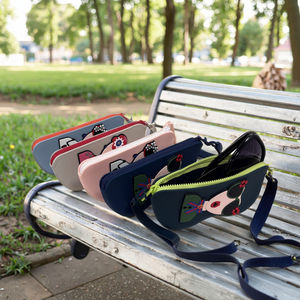 Bolso con asa para gafas duradero e impermeable de nuevo diseño con cierre de cremallera Bolso práctico para la vida diaria - Product Image 5