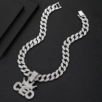 Chaîne cubaine dorée sertie de strass avec pendentif 'No Love' en strass pour le style hip-hop streetwear, bijoux pour hommes, femmes et rappeurs, cadeau