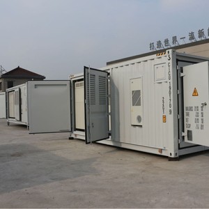 Conteneur de stockage d'énergie 2000 kWh Batterie LiFePO4 Refroidissement par air Réseau hybride Communication RS485 Usage industriel - Product Image 1