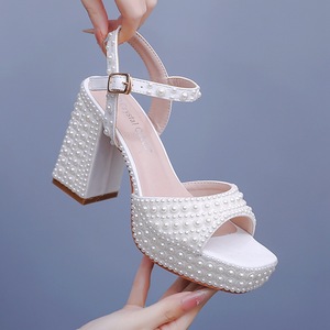 <span class=keywords><strong>Beige</strong></span> tournesol perle talon épais Peep-Toe plate-forme sandales bout rond talon carré chaussures habillées de mariée pour l'été usage extérieur - Product Image 4