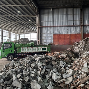 Mobile Construction Waste Crushing And Screening Equipment High Quality Recycled <b>Aggregate</b> Production Machine - Product Image 4