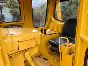 รถดันดินรุ่นเก่า CAT D7G มือสอง ใช้งานน้อย รถตักดิน Caterpillar D7G พร้อมริปเปอร์หลัง สำหรับงานขุดดินและงานก่อสร้าง - Product Image 2