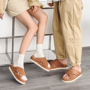 Nouvelles chaussures de marche polyvalentes pour hommes et femmes, respirantes, antidérapantes, design tendance, semelle épaisse en liège, pantoufles d'extérieur - Product Image 5