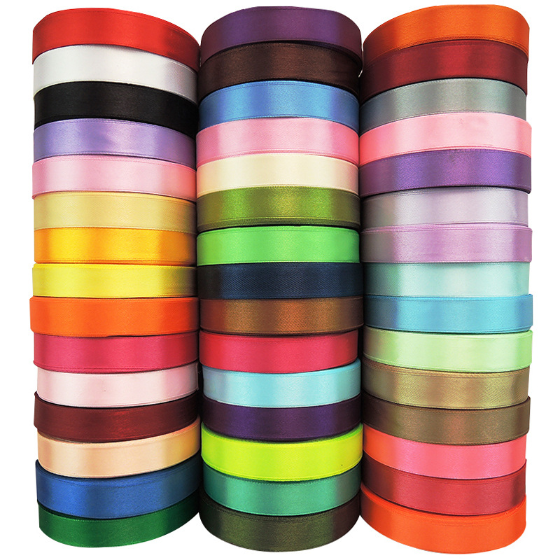 Фабричная оптовая продажа, 25 ярдов, 15 мм, 100% полиэфирная атласная лента для упаковки цветочной одежды