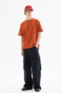 เสื้อยืดคอกลมผ้าฝ้าย 100% หนัก 240 กรัม พิมพ์โลโก้ได้ตามต้องการ ทรงหลวม ใส่ได้ทั้งชายและหญิง ระบายอากาศได้ดี แขนสั้น สไตล์ลำลอง - Product Image 2