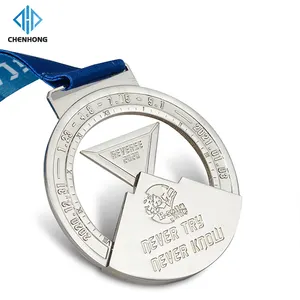 अद्वितीय डिजाइन कस्टम लोगो स्पिनर खेल पदक धातु घूर्णन योग्य रग्बी दौड़ 1St सोने कताई खोखले बाहर पदक स्मारिका के लिए