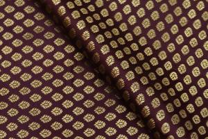 Tela de Brocado de Poliéster Ecológica y Brillante con Estampado Floral Abstracto para Vestidos, Ropa Étnica y Atuendos de Diseñador (Niñas) - Product Image 3