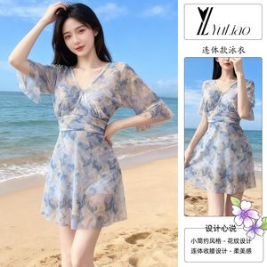 Traje de Baño de una Pieza de Chifón Floral para Mujer Yuliao, Cuello en V Profundo, Manga Corta, Transpirable, de Secado Rápido, para la Playa, Verano 2025 1 - Product Image 2