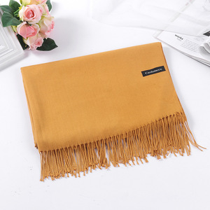 Bufandas de moda moderna la elegancia atemporal de la Cachemira desde el antiguo Egipto hasta las estaciones de invierno - Product Image 5