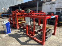 Machine de formage de blocs de béton entièrement automatique pour blocs agglomérés 4-25, pour sols et murs de stades.