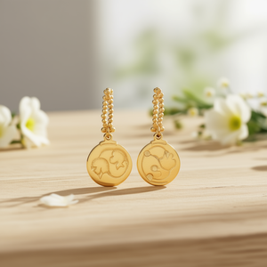 Orecchini Pendenti con Segni Zodiacali Placcati in Oro 12K, Gioielli di Moda con Ciondolo Rotondo in Acciaio - Product Image 3