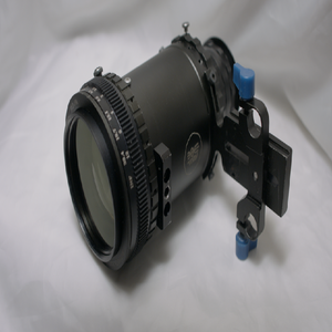 Objectif anamorphique <span class=keywords><strong>Le</strong></span> Cinelux <span class=keywords><strong>Rapido</strong></span> 16a Takumar 55mm 18 EF neuf d'origine pour PLC - Product Image 1