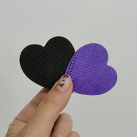 Nouvelles lingettes de dissolvant de vernis à ongles de marque privée en forme de cœur noir Logo personnalisé coloré sans peluches