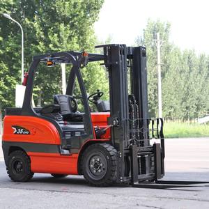 Montacargas Eléctrico de Nueva Energía de <span class=keywords><strong>4</strong></span>-5 Toneladas y 6 Metros con Certificación Europea, 4WD, Neumáticos Sólidos, CPD-35 - Product Image 1