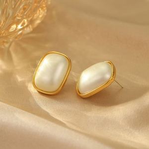 Boucles d'oreilles carrées en perles de style rétro tendance de Hong Kong, géométriques, simples, élégantes, au tempérament polyvalent et à la mode, idéales pour un cadeau - Product Image 6