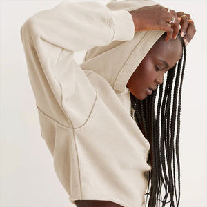 เสื้อฮู้ดผู้หญิงคอวีผ้าฝ้ายคุณภาพสูง พิมพ์โลโก้ได้ สไตล์ลำลอง เรียบง่าย เหมาะสำหรับการเดินทาง - Product Image 2