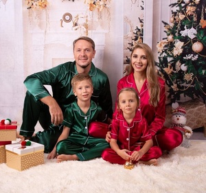 Pijamas Navideños <span class=keywords><strong>de</strong></span> Seda para Adultos, Niños y Bebés, Manga Larga, Rojo y Verde, Cómodos, para Hombre y Mujer, Satén Mate - Product Image 3
