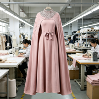 Abaya Cape Rose Poudré pour Femme, Col Montant, Ornée de Strass, Ceinture à Nœud, Robe Longue Fluide Musulmane, Robe de Soirée et de Mariage OEM