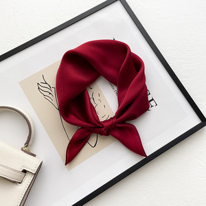 مخصص بلون خالص لون خالص ساتان مربع توت حرير وشاح شخصي مطبوع تصميم أوشحة عنق نسائية - Product Image 3